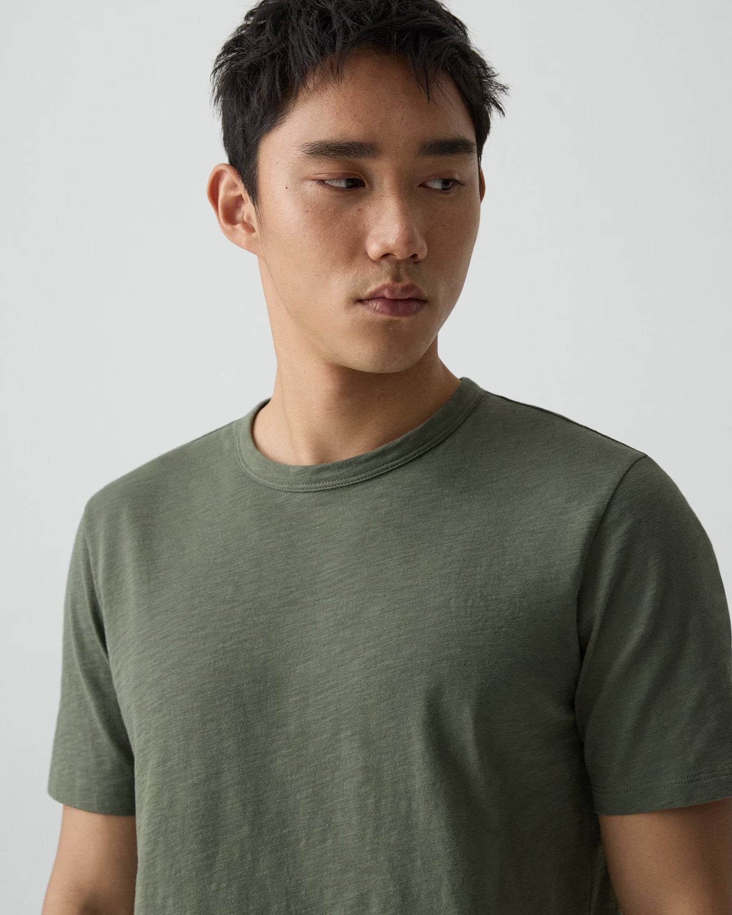 Essential Tee Cosmos Slub Cotton Light Ivy - Theory Men