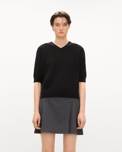 Cropped V-Neck Tee Cashmere Black - Theory Women