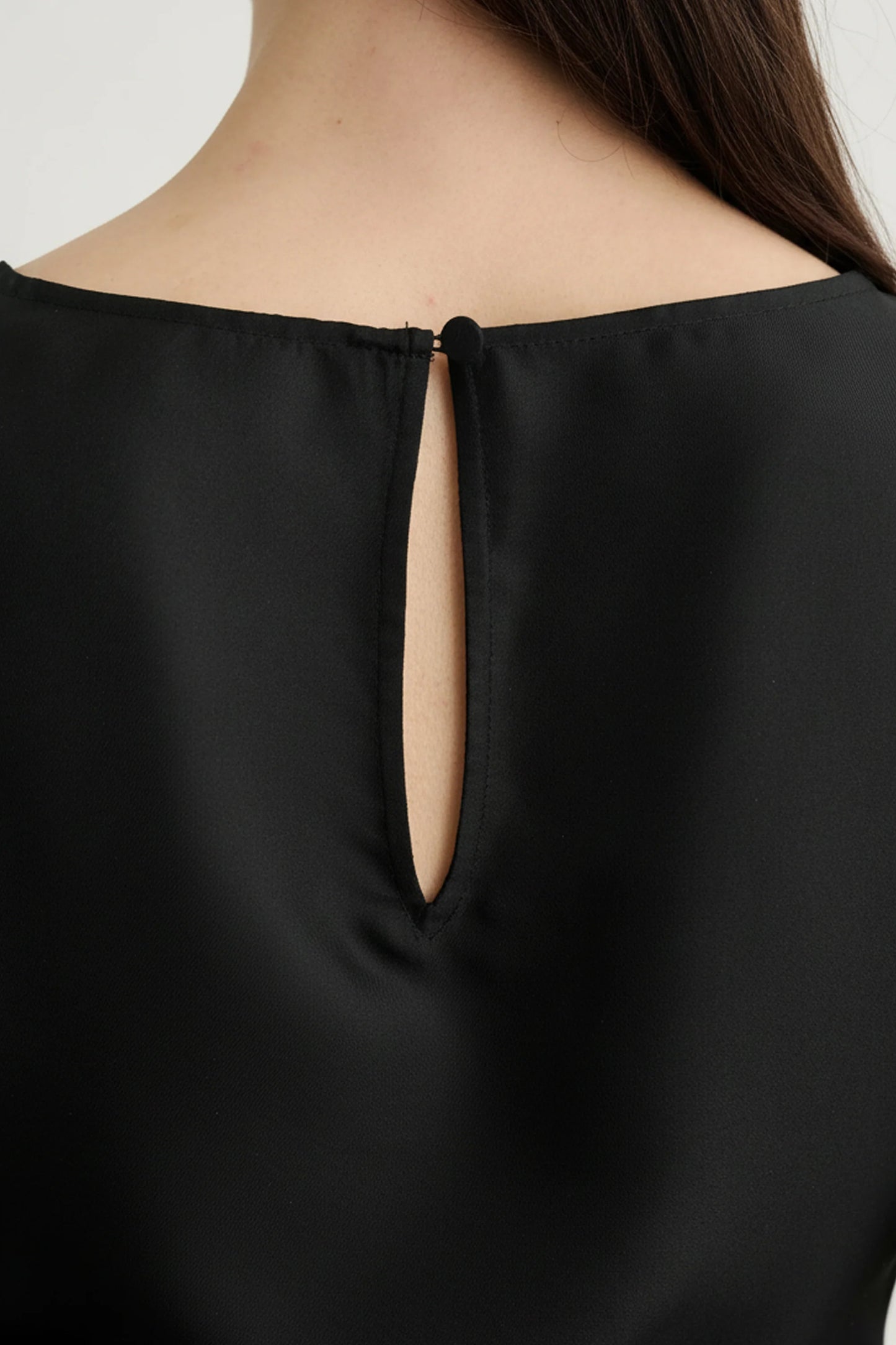 Uma Short Sleeve Top With Drawstring Detail Jet - Toccin