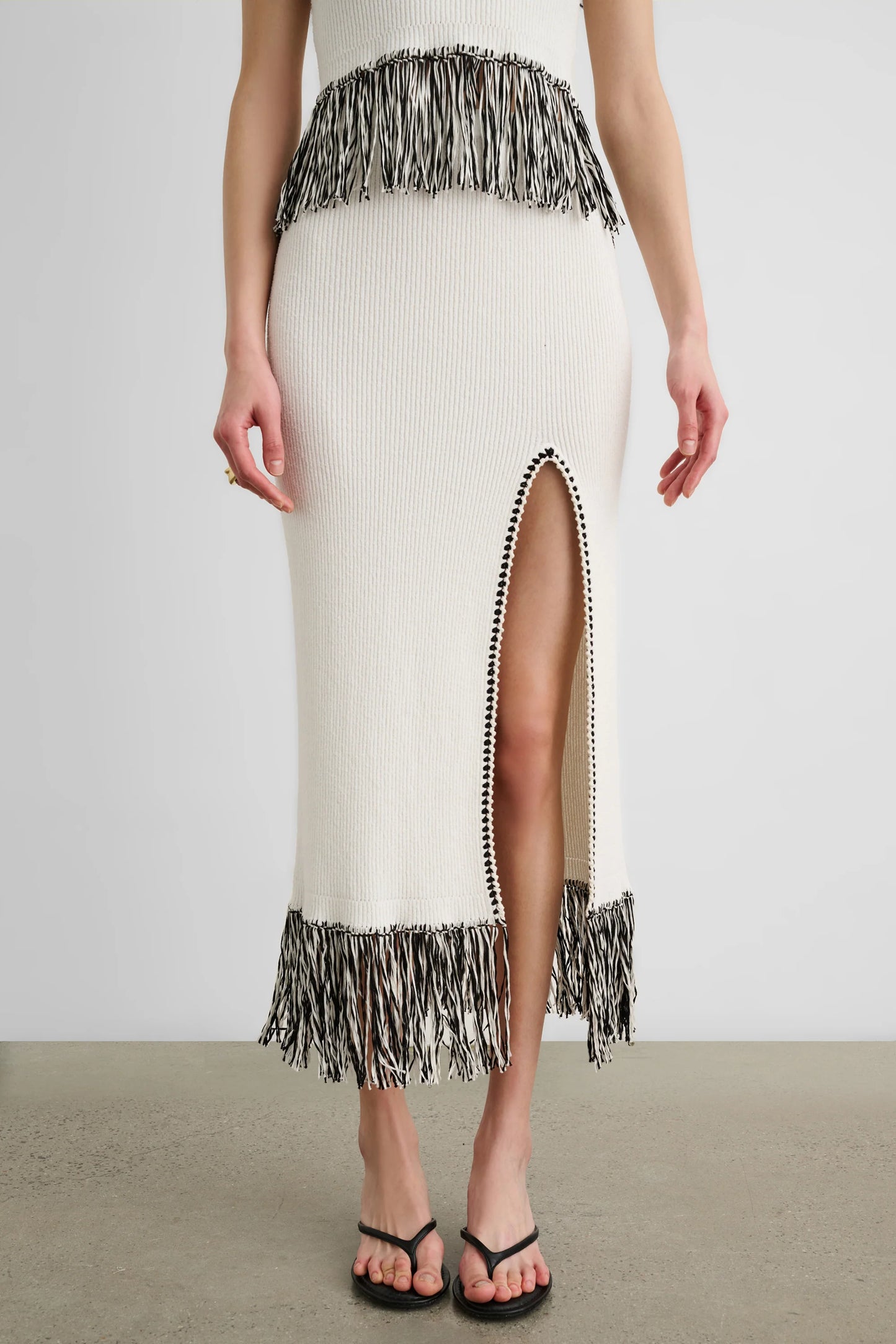 Amora Fringe Midi Skirt With Slit Optic/Jet - Toccin
