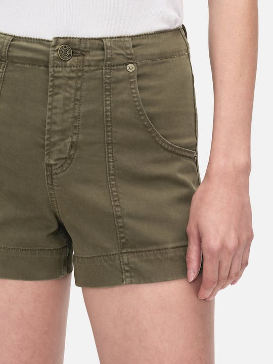 Clean Utility Short in Washed Winter Moss - Frame