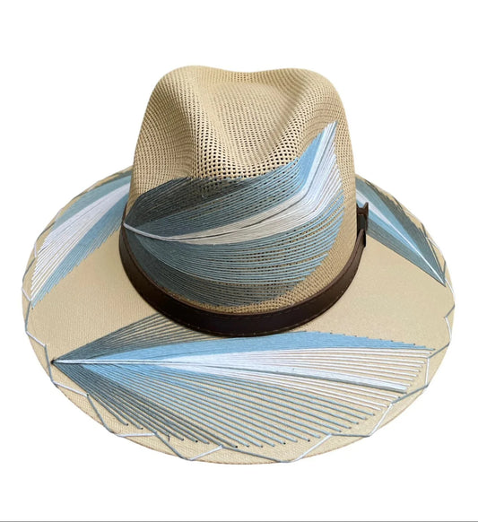 Pluma Hat Sky Blue Ombre - Chisme Lifestyle