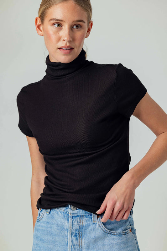 Archer Tee Black - Sundays