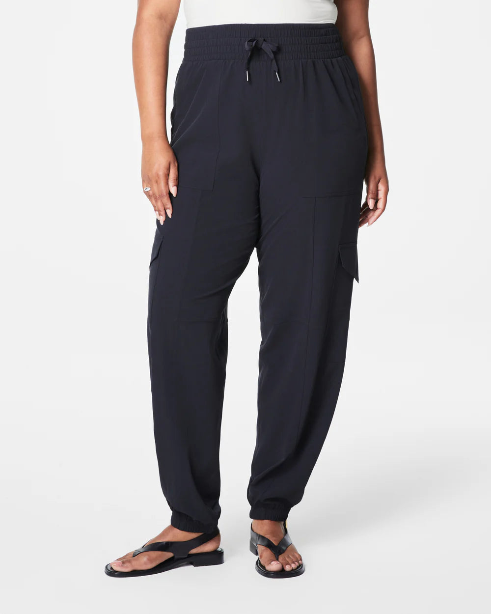 On The Move Cargo Jogger Very Black - SPANX