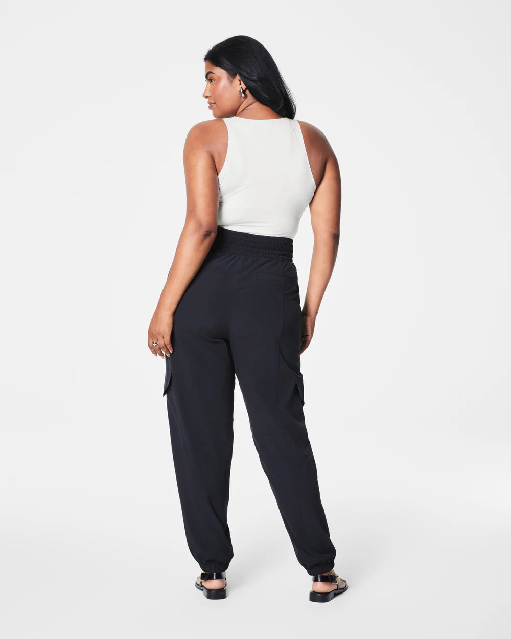 On The Move Cargo Jogger Very Black - SPANX