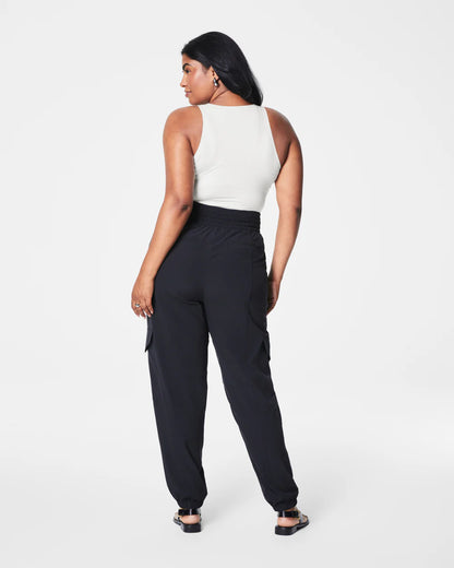 On The Move Cargo Jogger Very Black - SPANX