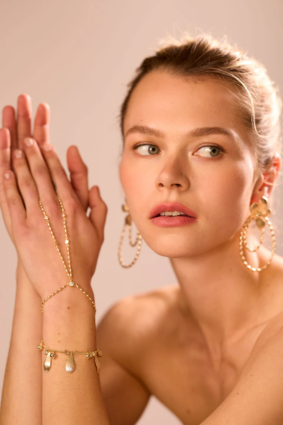 Anya Hand Chain Gold - Ramy Brook