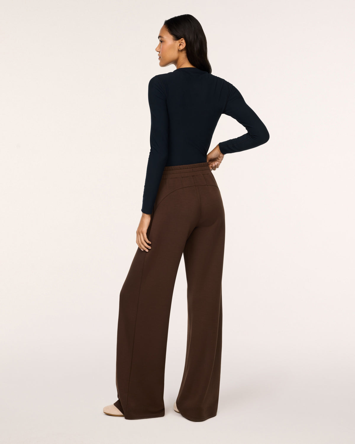 Airessentials Wide Leg Pant Umber Root - SPANX