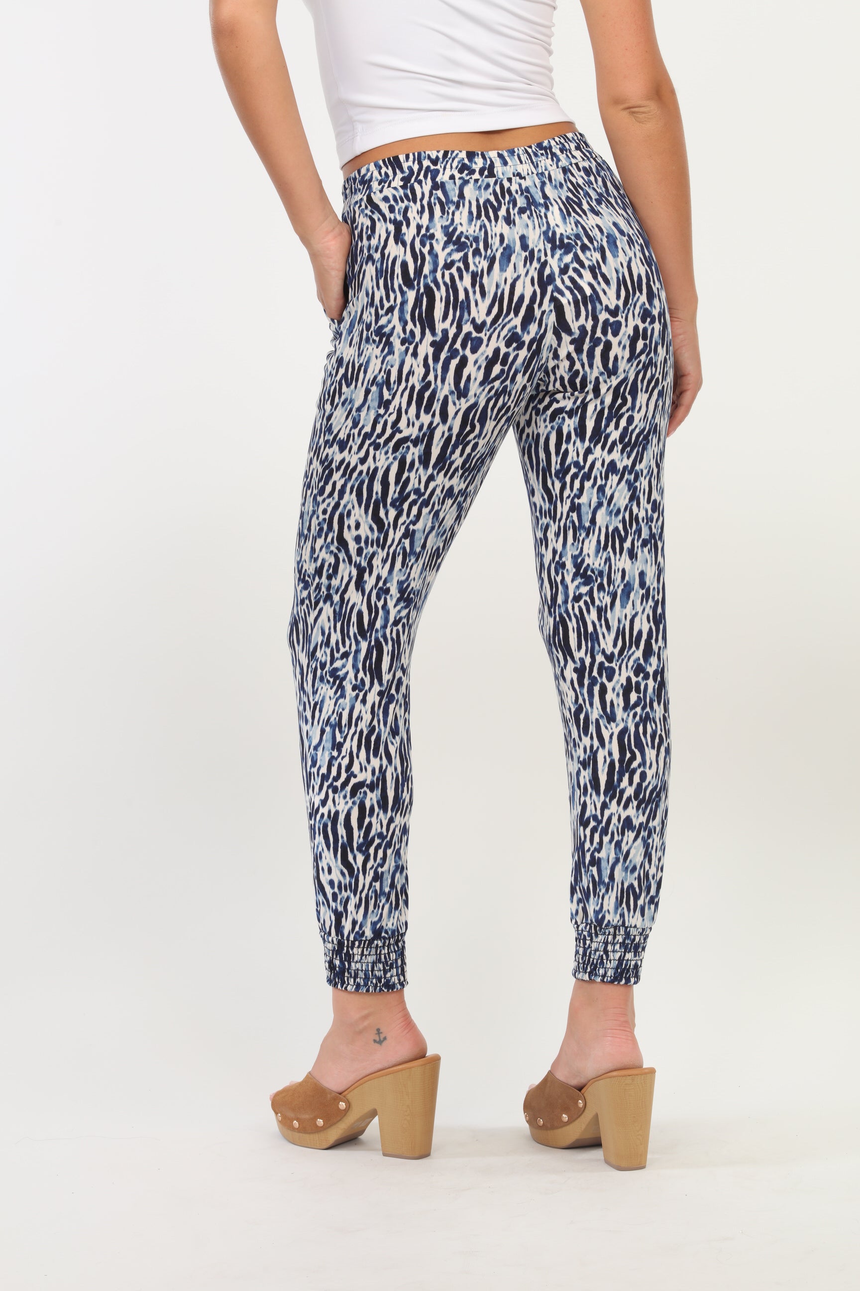 Veronica M Joggers With Tie Livia Ity Back